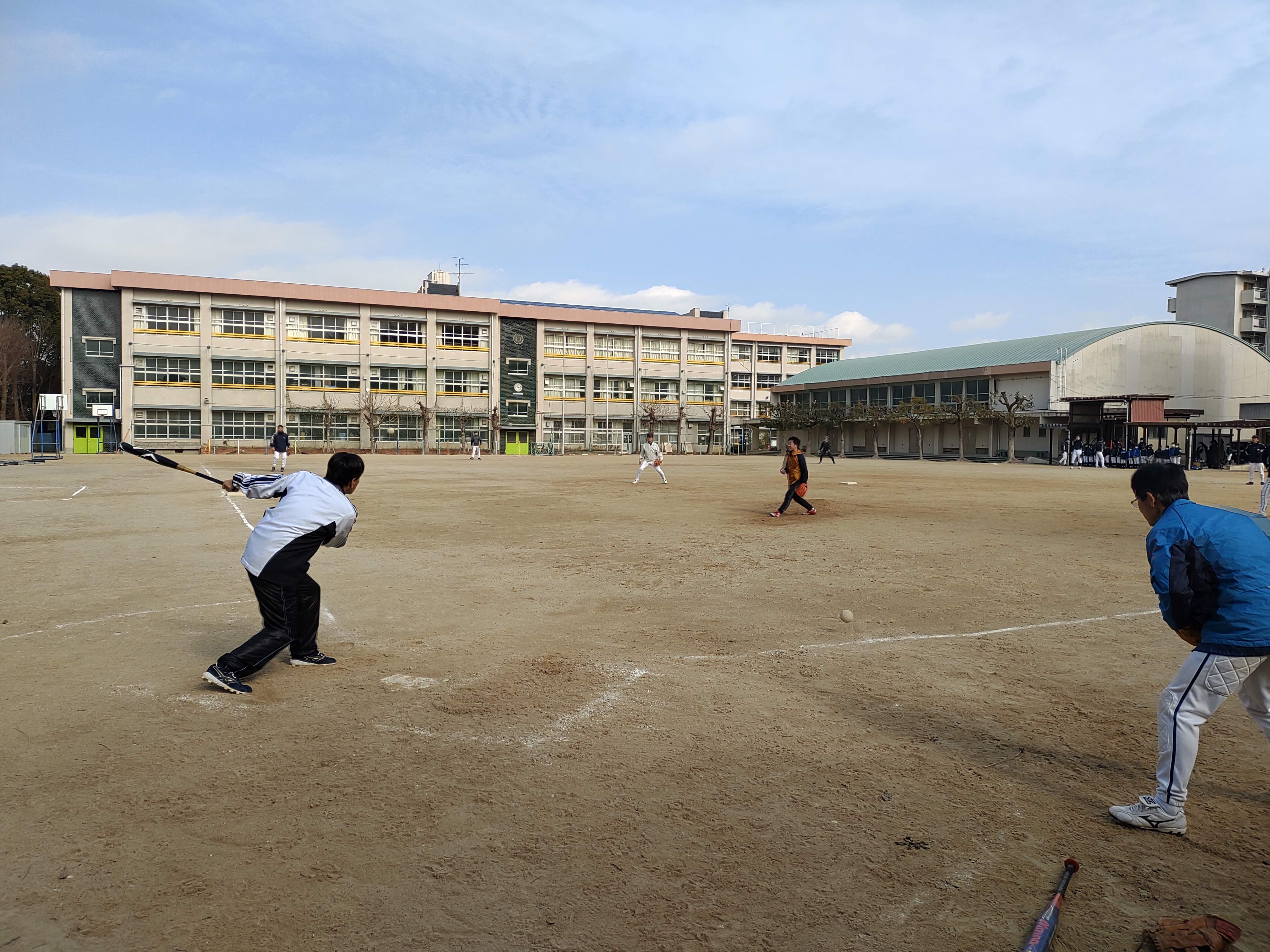 刀根山小学校グラウンド